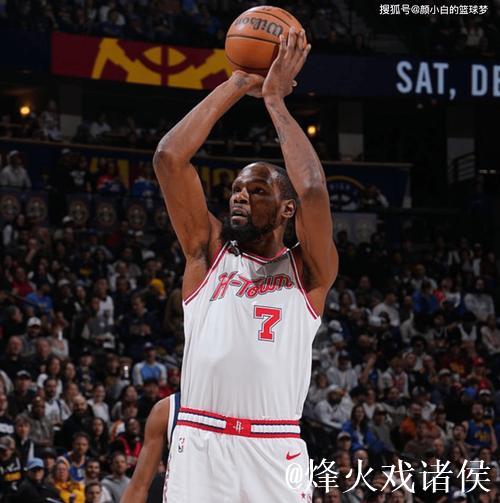 37岁杜兰特单场25+5+5+5帽，成历史第二年长纪录保持者